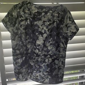 Banana Republic Knot Tie Shirt